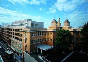 聖母病院の看護師求人 募集 謝礼金 最高30万円 プレゼント ナースの転職支援はメディカル メサイアで 東京都 新宿区